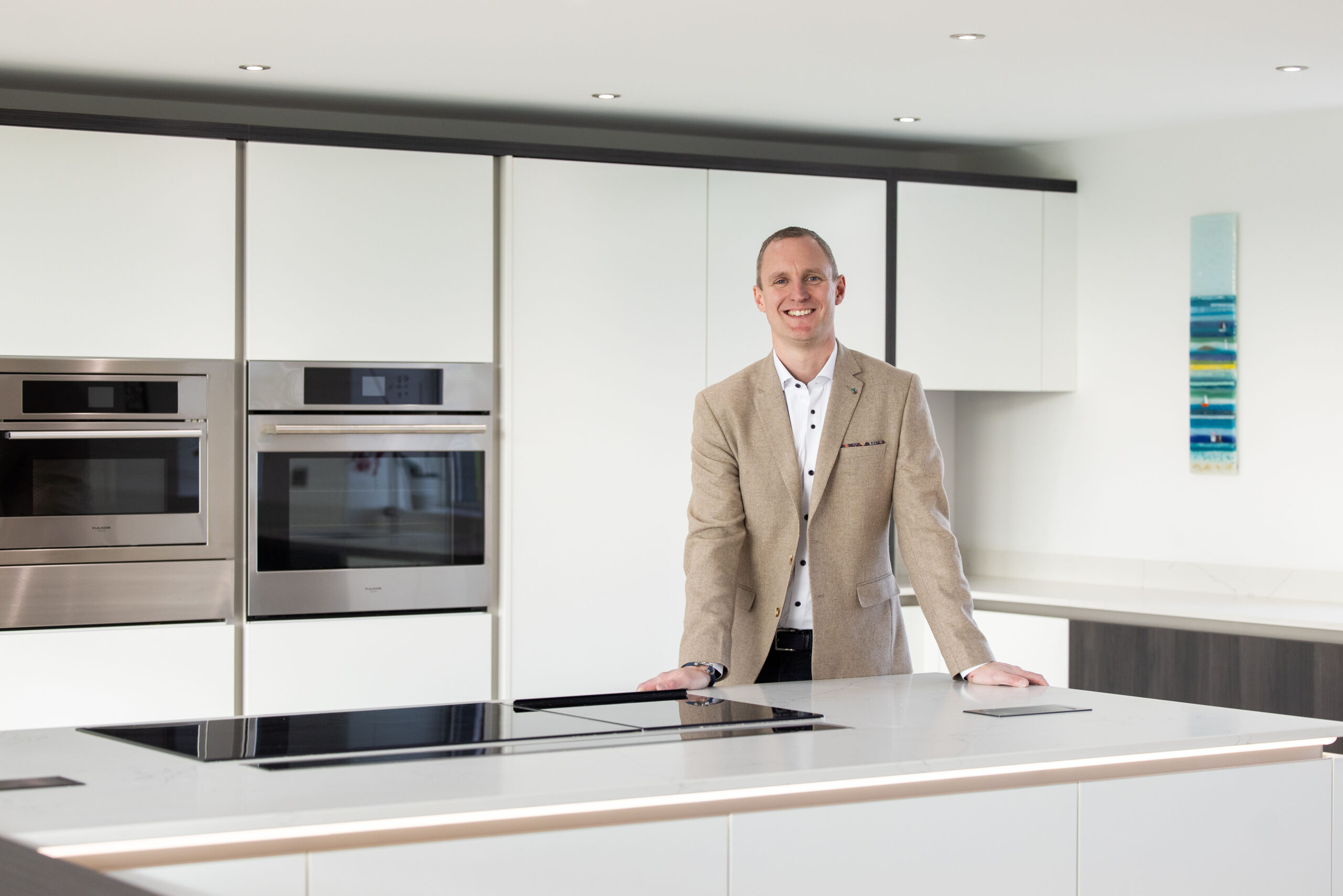 Why choose<br />
James Du Pavey?