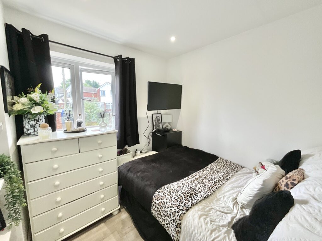 Sandon Road, Cresswell, ST11