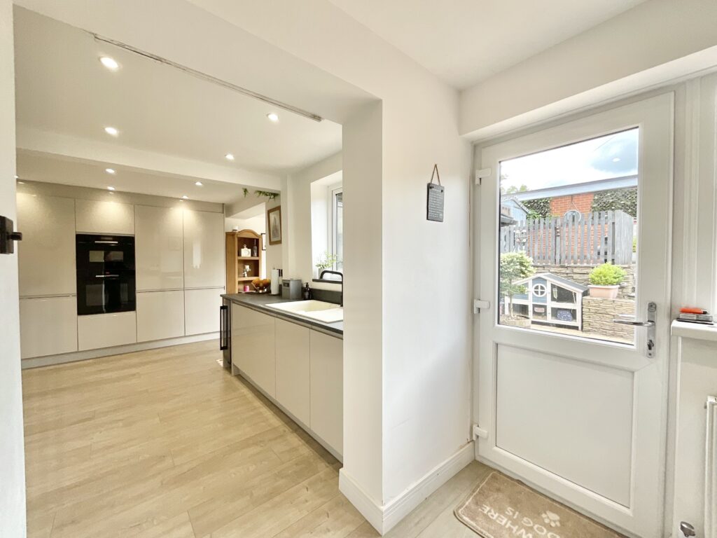 Sandon Road, Cresswell, ST11