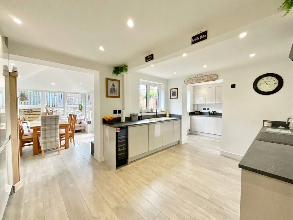 Sandon Road, Cresswell, ST11