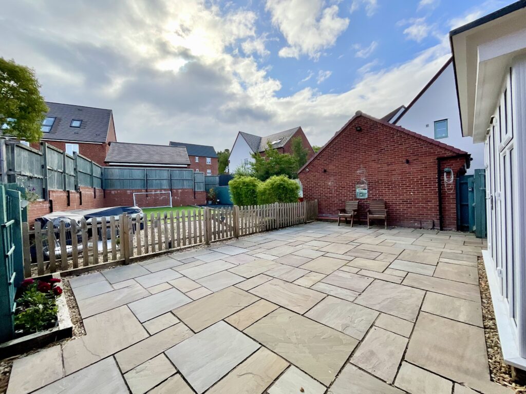 Conran Place, Barlaston, ST12