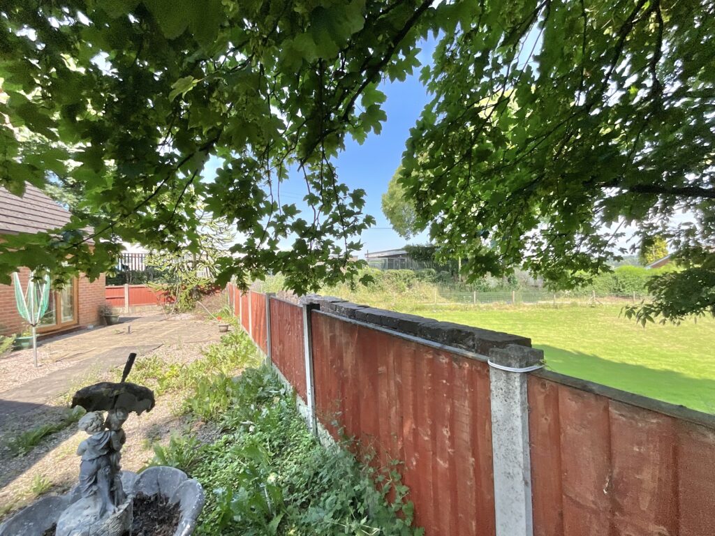 Leek Road, Cheadle, ST10