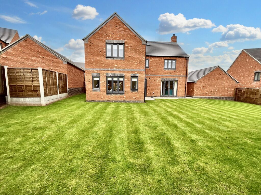 14 Meadowside View, Alton, Stoke-on-Trent, ST10 4FL
