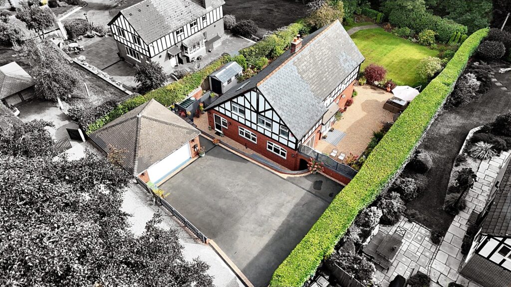 Chase Lane, Tittensor, ST12