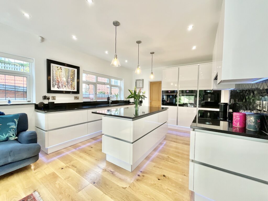Chase Lane, Tittensor, ST12