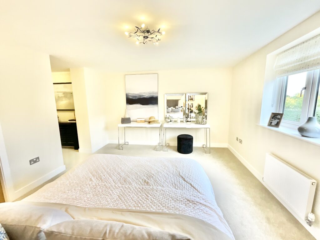 14 Meadowside View, Alton, Stoke-on-Trent, ST10 4FL