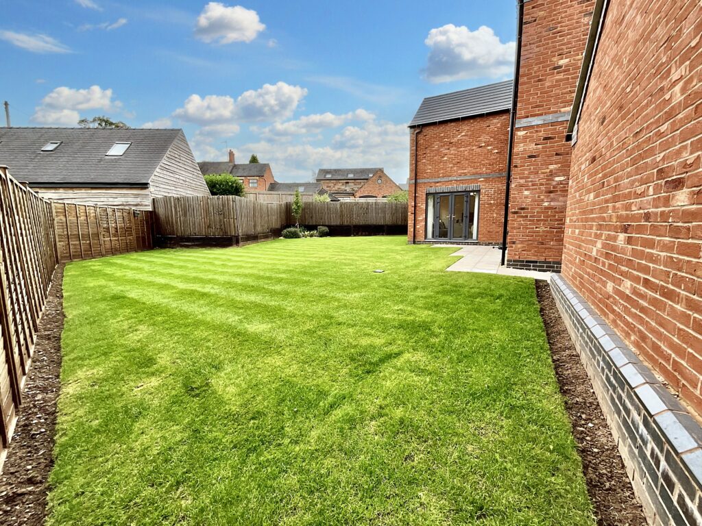14 Meadowside View, Alton, Stoke-on-Trent, ST10 4FL