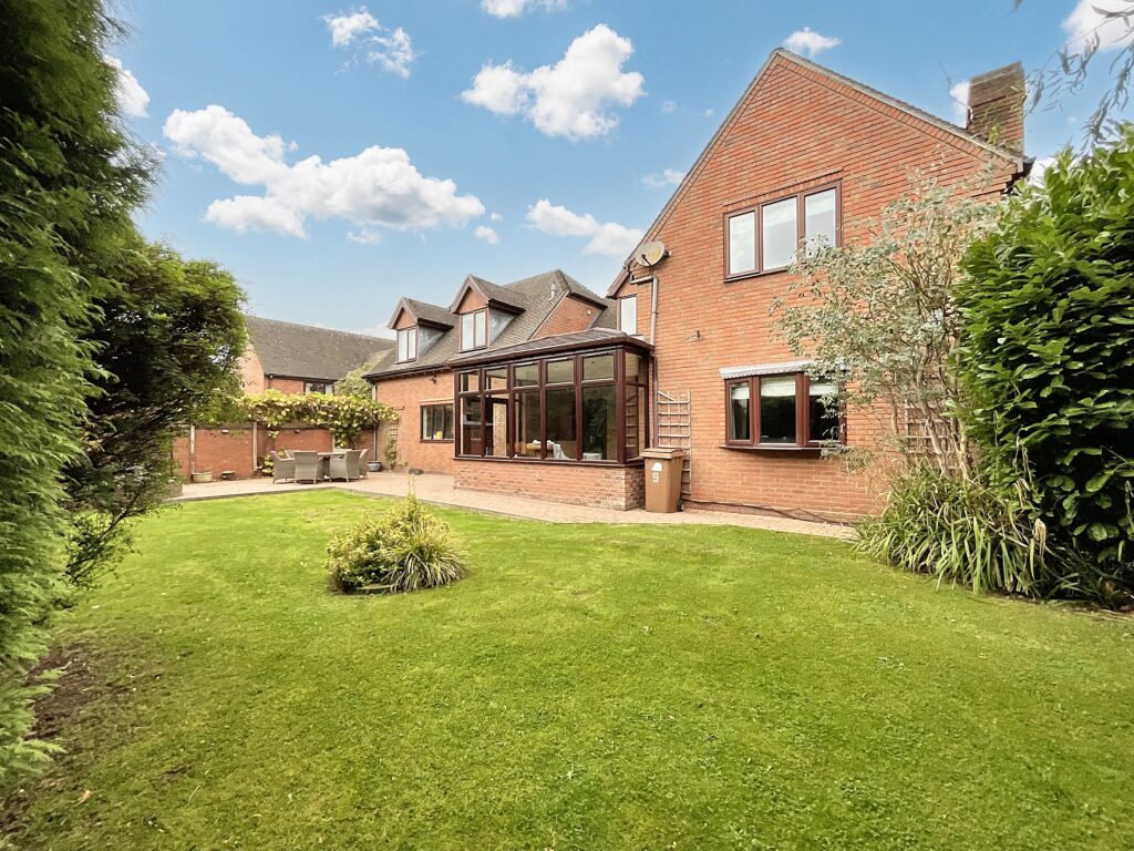 Barnes Croft, Hilderstone, ST15