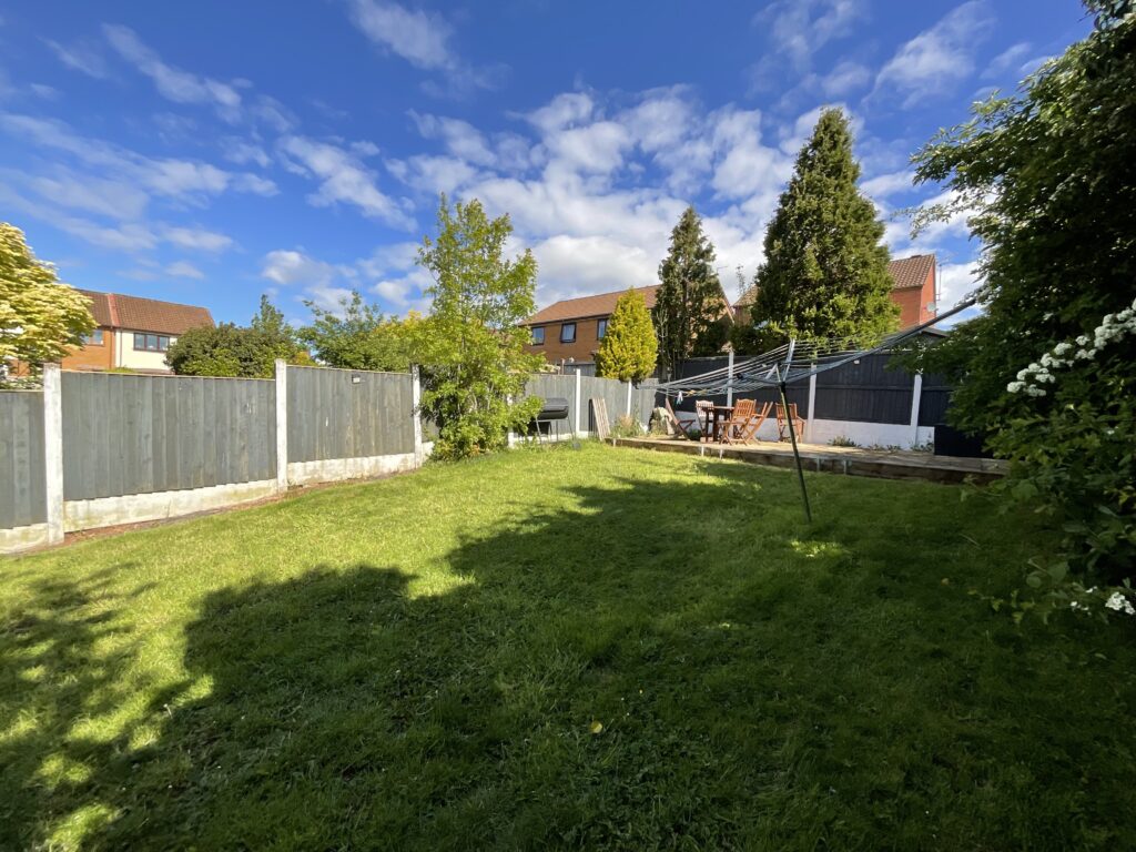 Ruffin Court, Stone, ST15