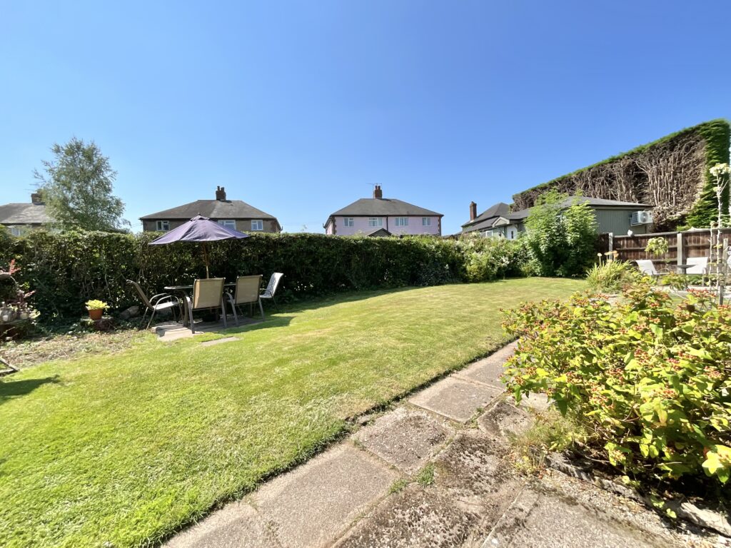 Saltersford Lane, Alton, ST10