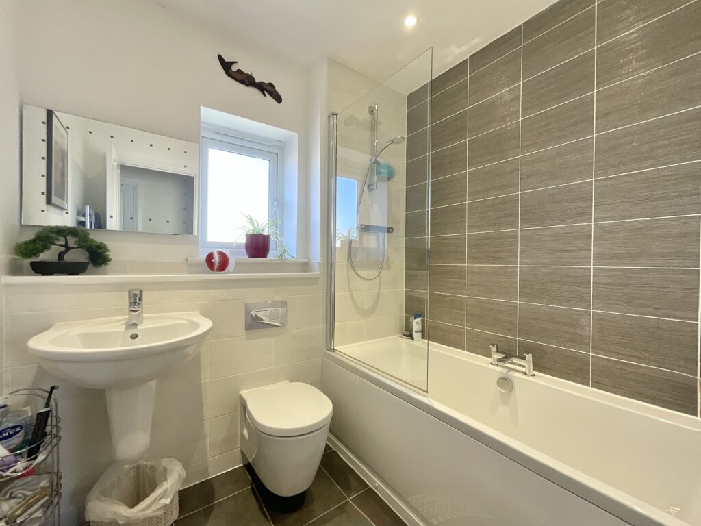 Hazel Way, Edleston, CW5