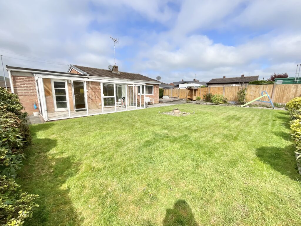 Croxden Close, Cheadle, ST10