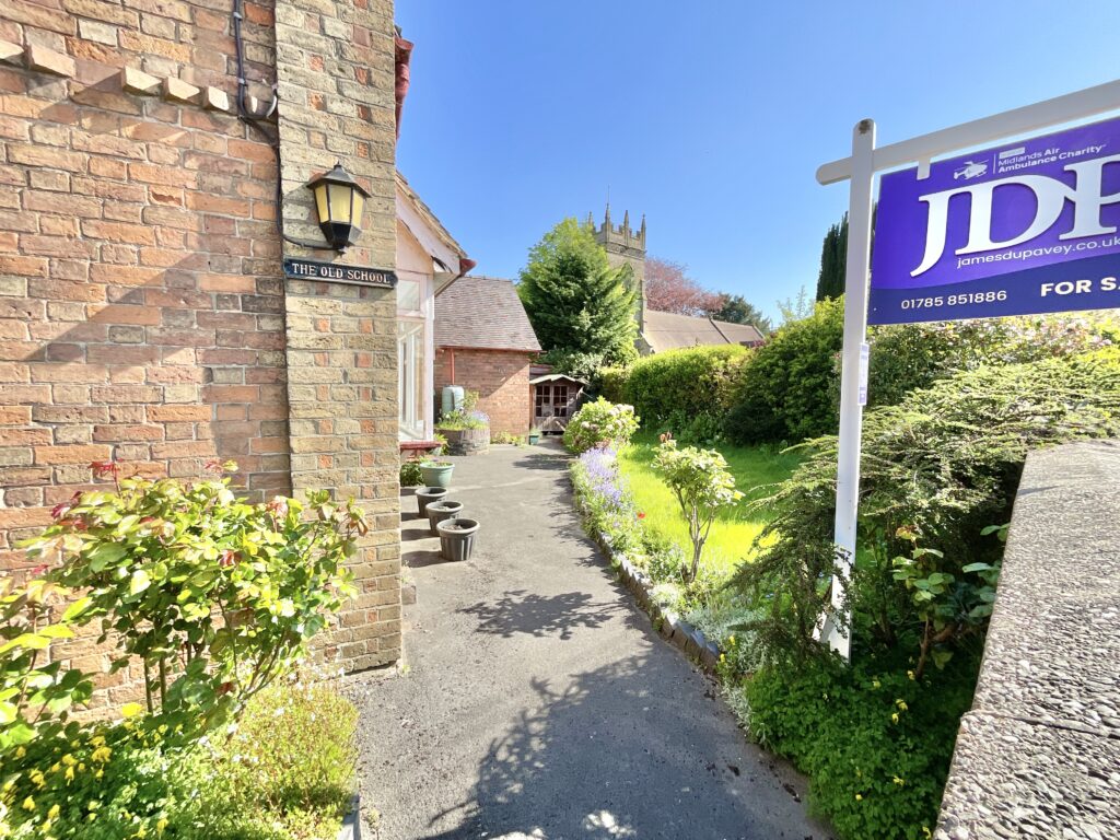 Newport Road, Haughton, ST18
