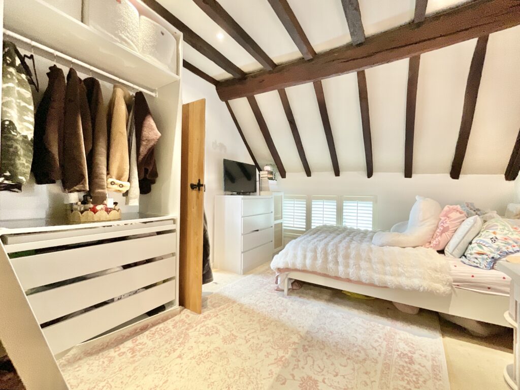 Smithy Lane, Bradley, ST18