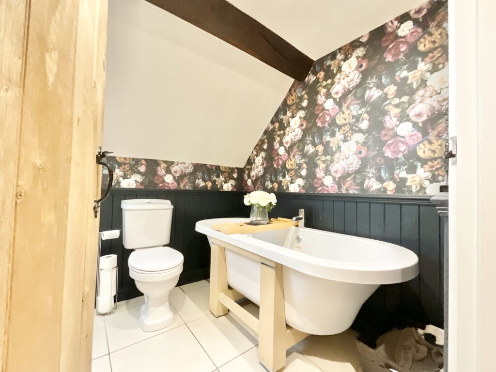 Smithy Lane, Bradley, ST18