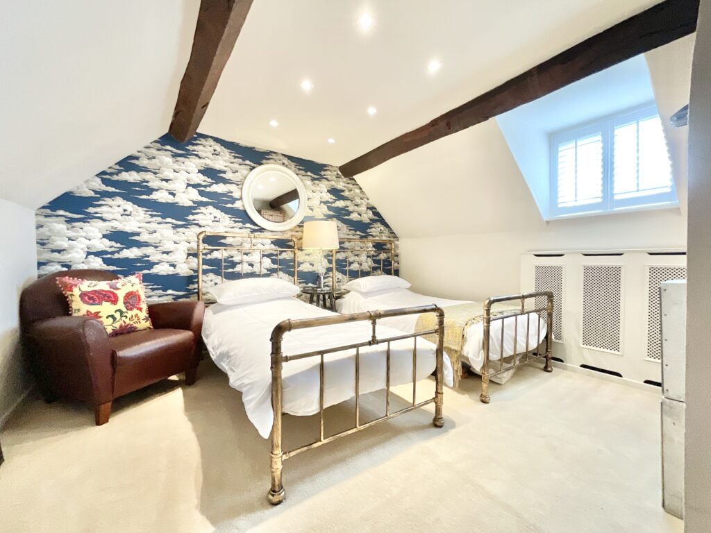 Smithy Lane, Bradley, ST18