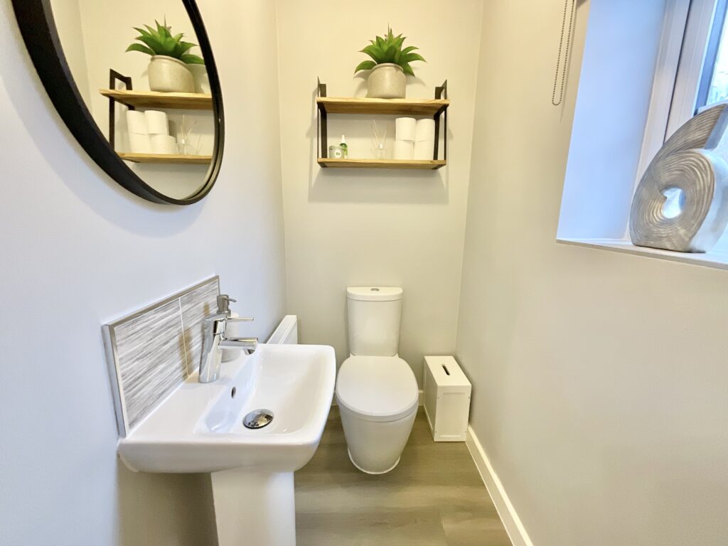 Cornucopia Grove, Barlaston, ST12