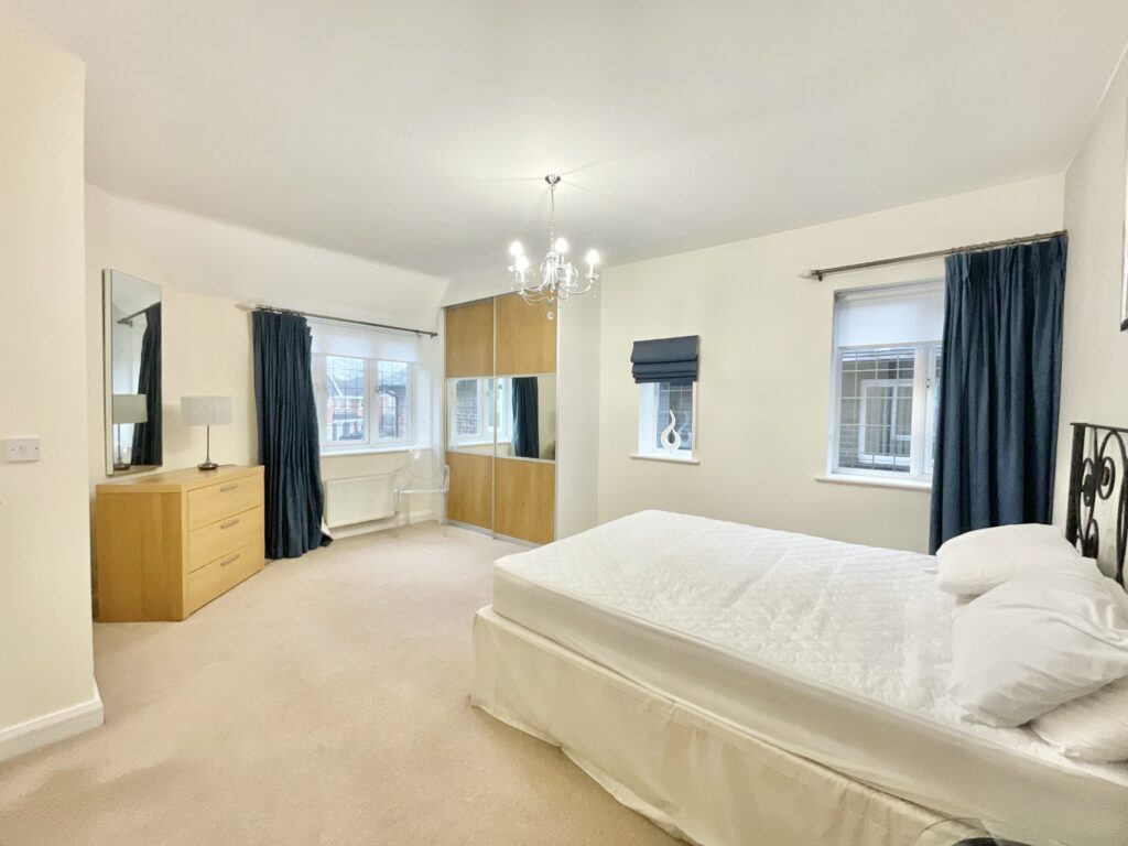 Manor Farm Drive, Tittensor, ST12