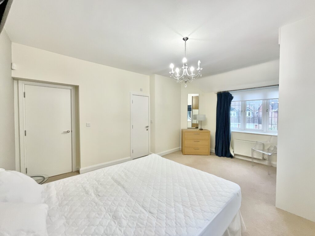 Manor Farm Drive, Tittensor, ST12