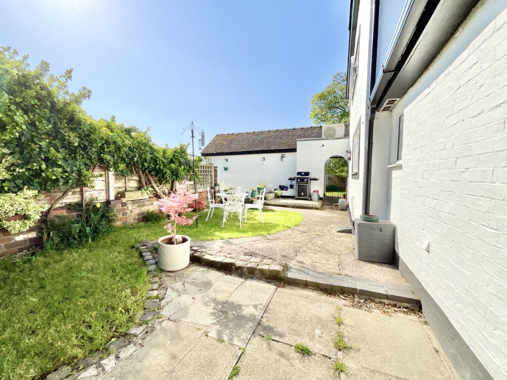 Ridding Bank, Hanchurch, ST4