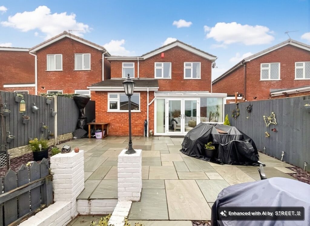 Ferndown Drive, Newcastle, ST5