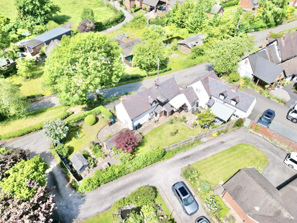 Smithy Lane, Bradley, ST18