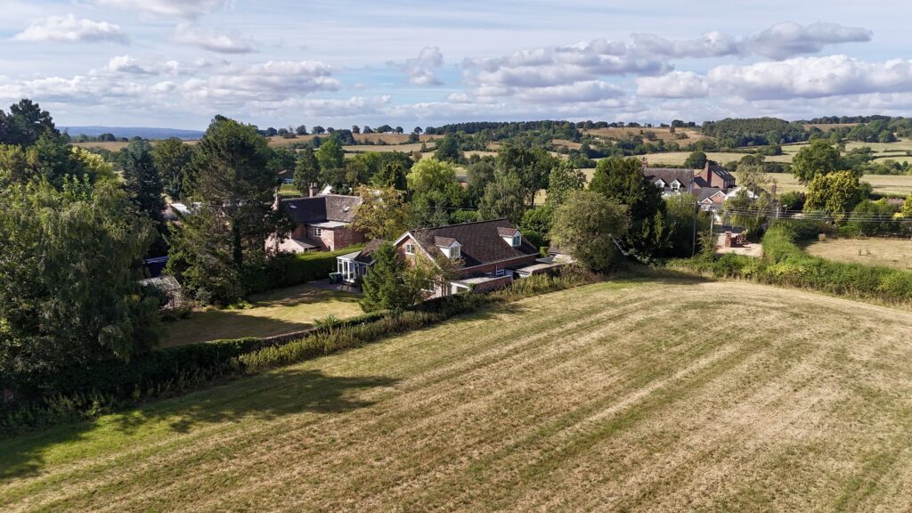 Coton, Milwich, ST18