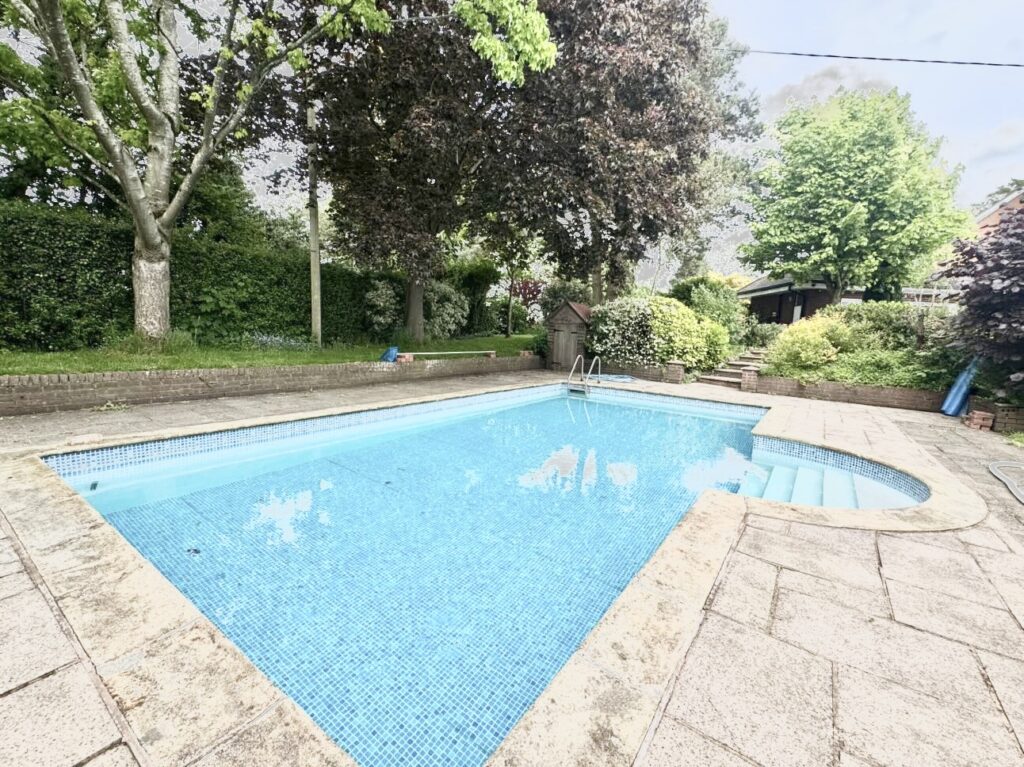 Ranton, Stafford, ST18
