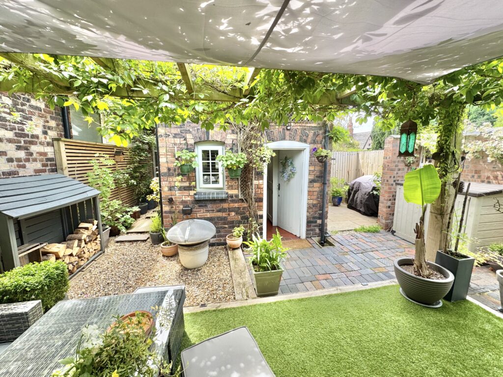 Crewe Road, Madeley Heath, CW3