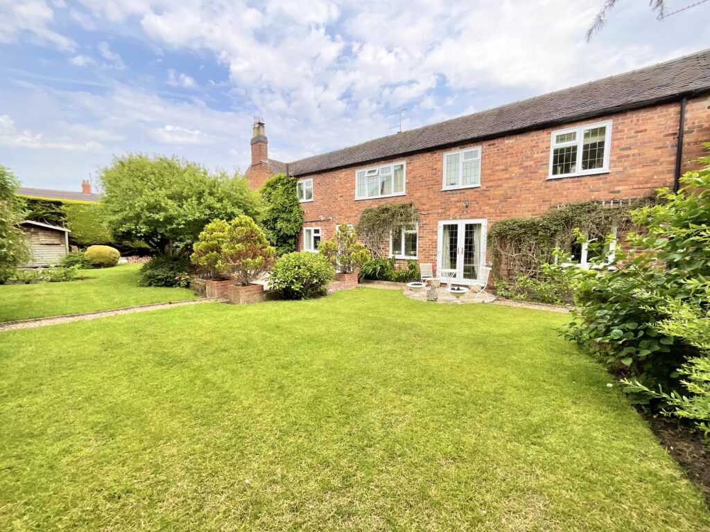 Huntersfield, Shavington, CW2