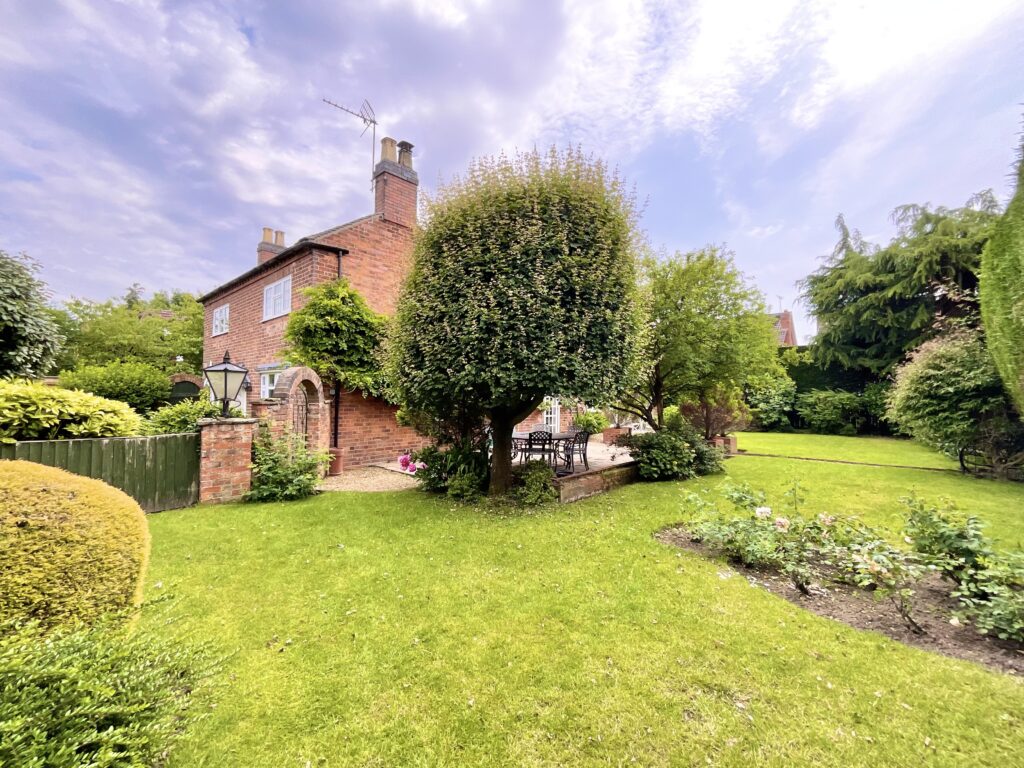 Huntersfield, Shavington, CW2