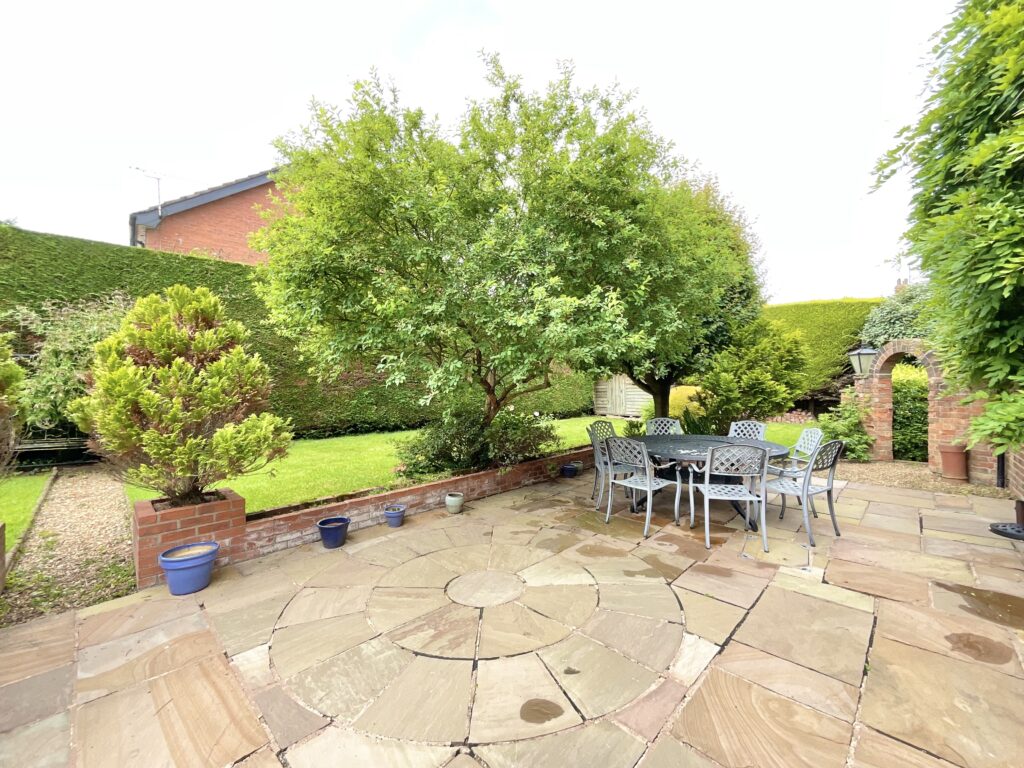 Huntersfield, Shavington, CW2