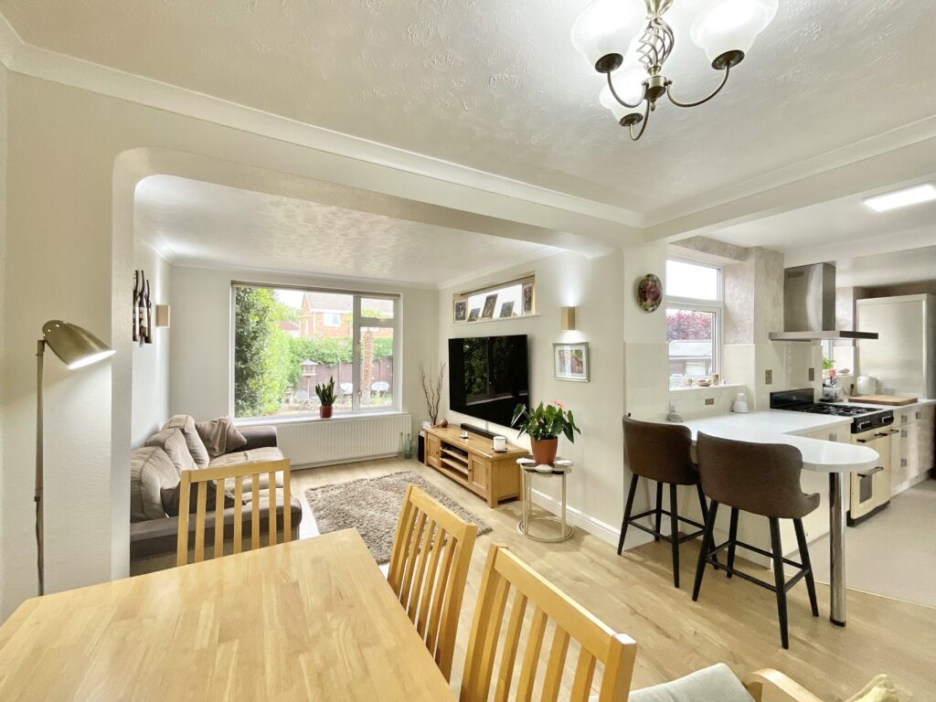 Holyrood Drive, Wistaston, CW2