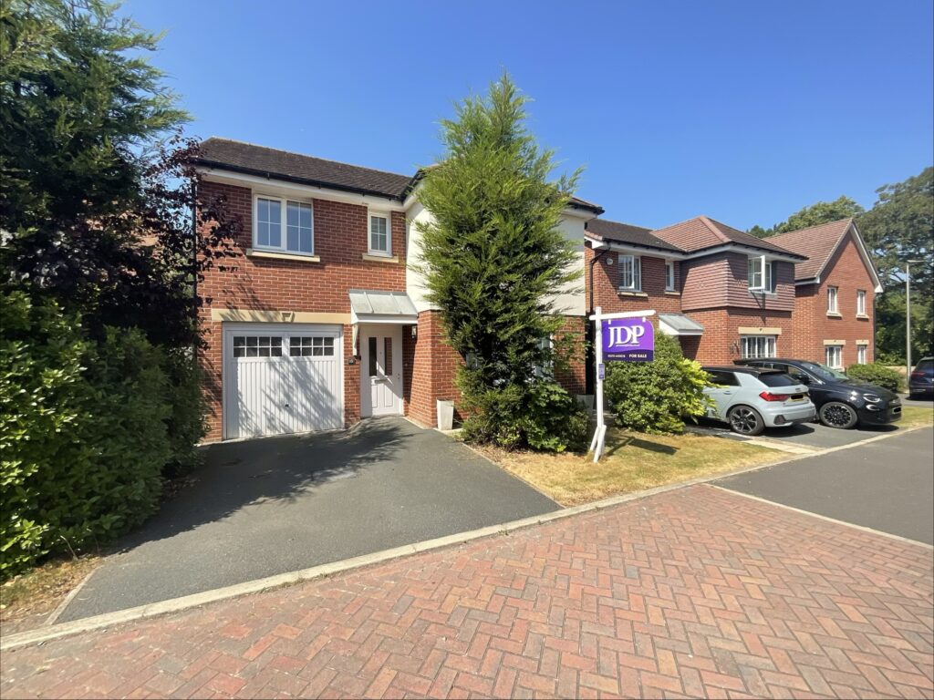 Blears Avenue, Nantwich, CW5