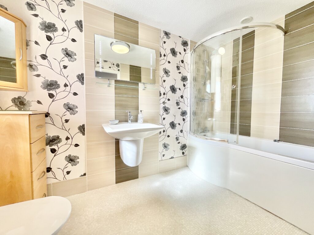 Hampton Drive, Market Drayton, TF9