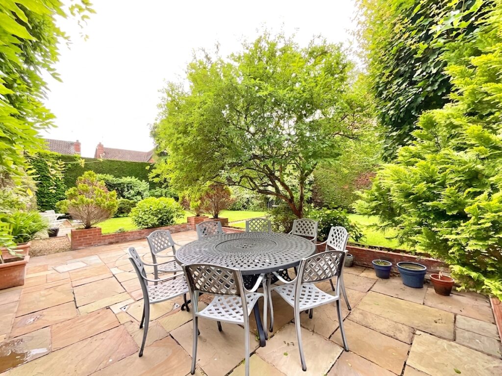 Huntersfield, Shavington, CW2