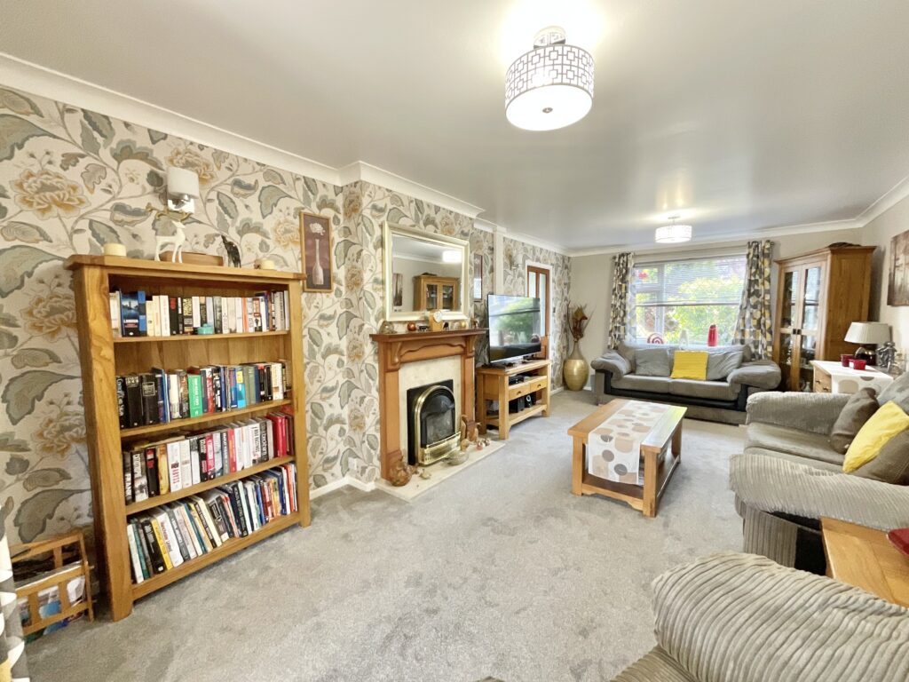 Deansberry Close, Stoke-On-Trent, ST4