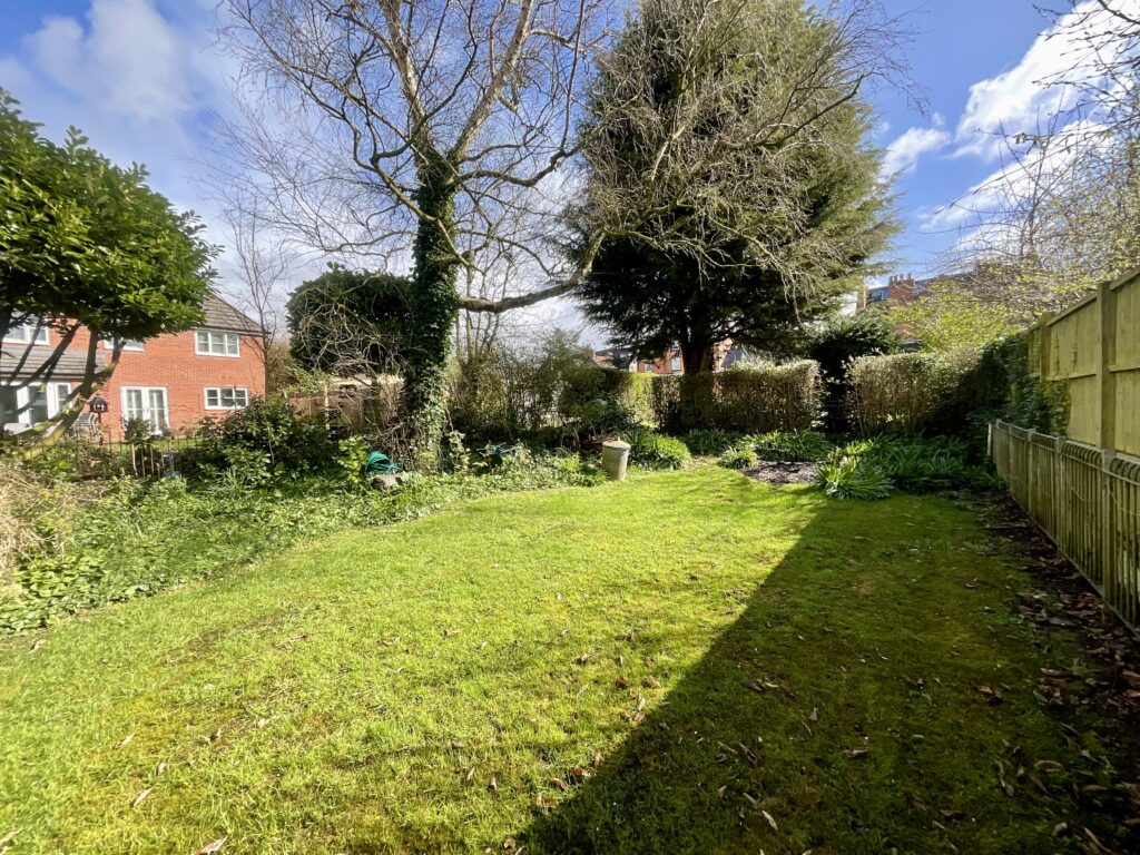 Oulton Road, Stone, ST15