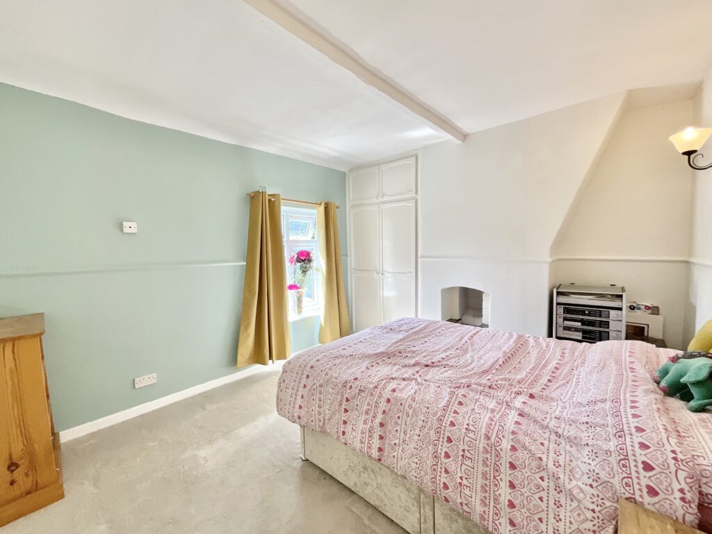Longton Road, Stone, ST15