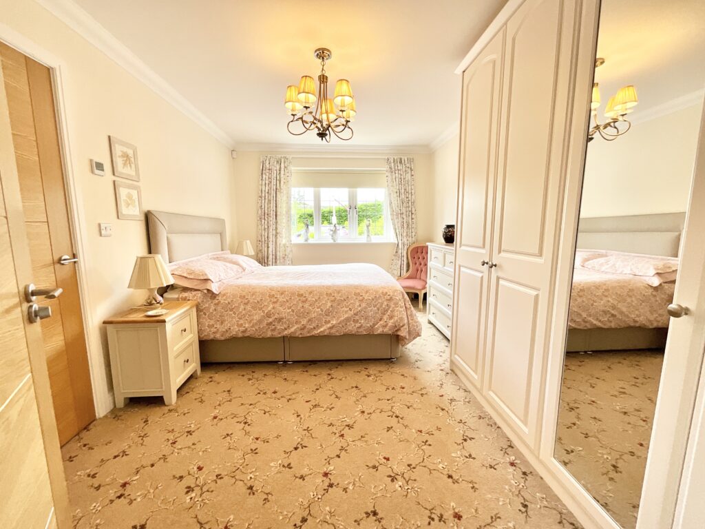 Burnt Oaks Place, Loggerheads, TF9