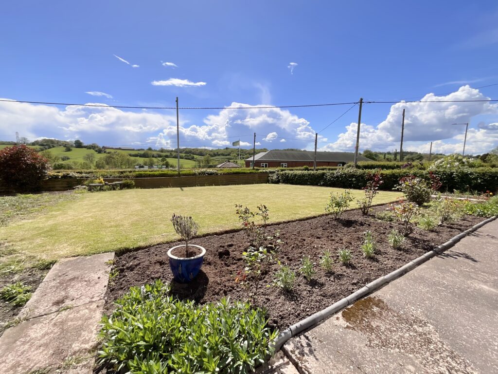 Uttoxeter Road, Checkley, ST10