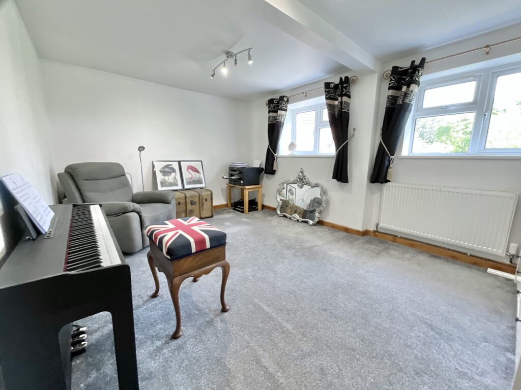 Uttoxeter Road, Checkley, ST10