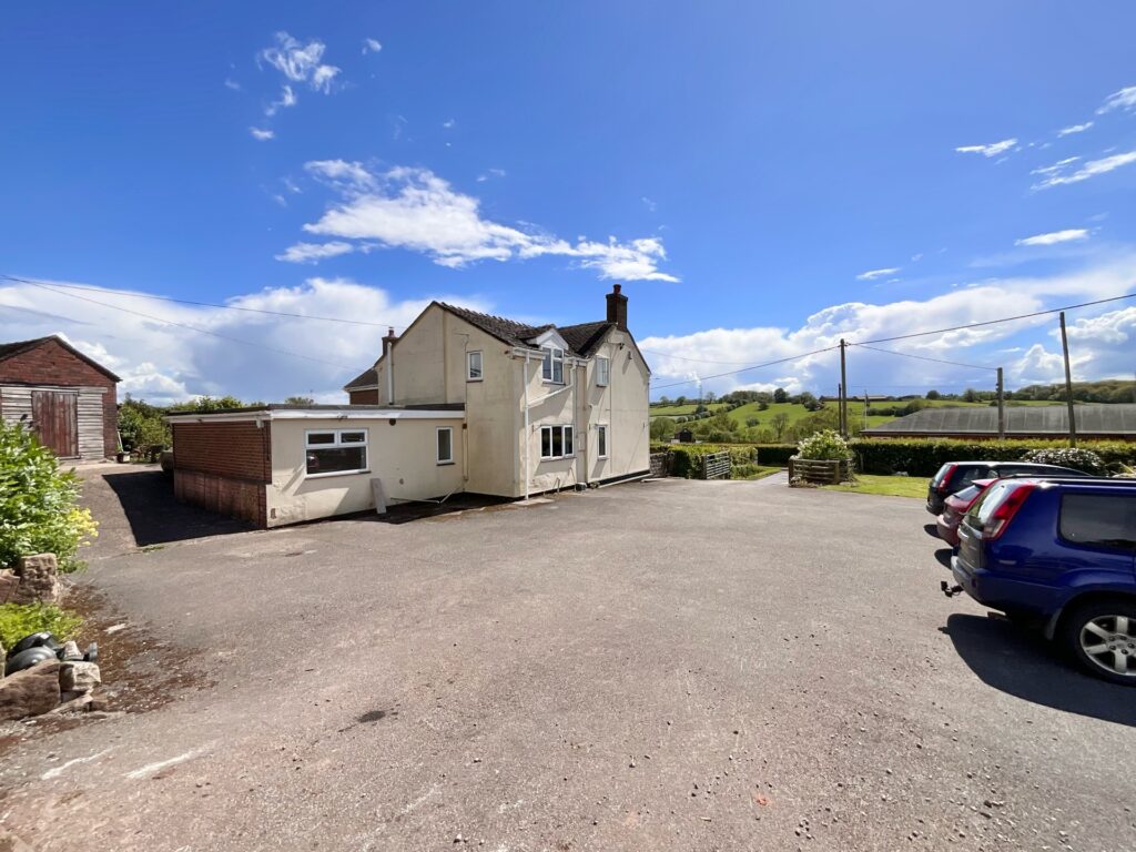Uttoxeter Road, Checkley, ST10