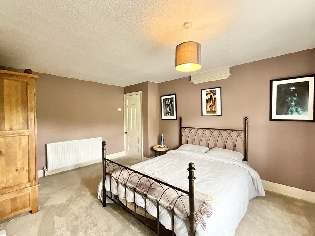 Meadow Drive, Cheadle, ST10