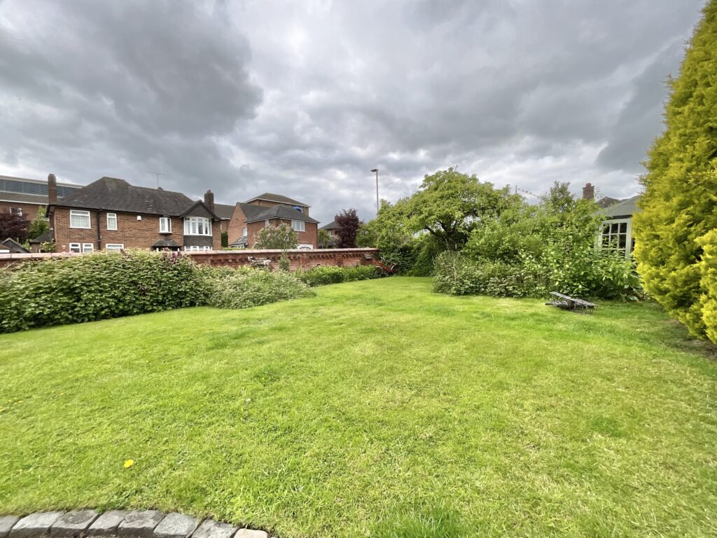 Meadow Drive, Cheadle, ST10