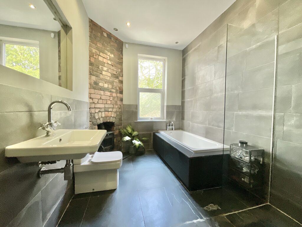 Moss Lane, Yarnfield, ST15