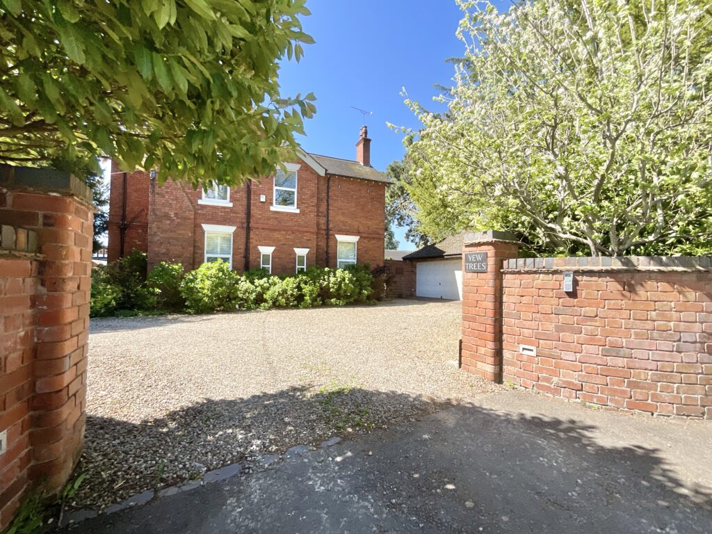 Moss Lane, Yarnfield, ST15
