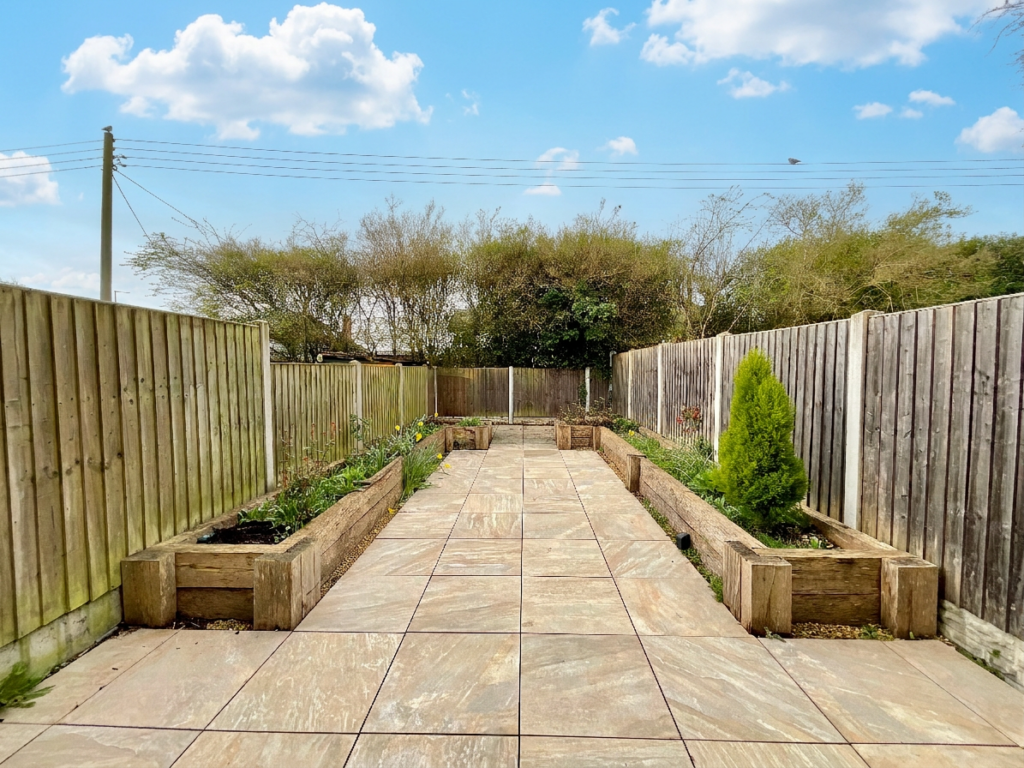 Stafford Close, Stone, ST15