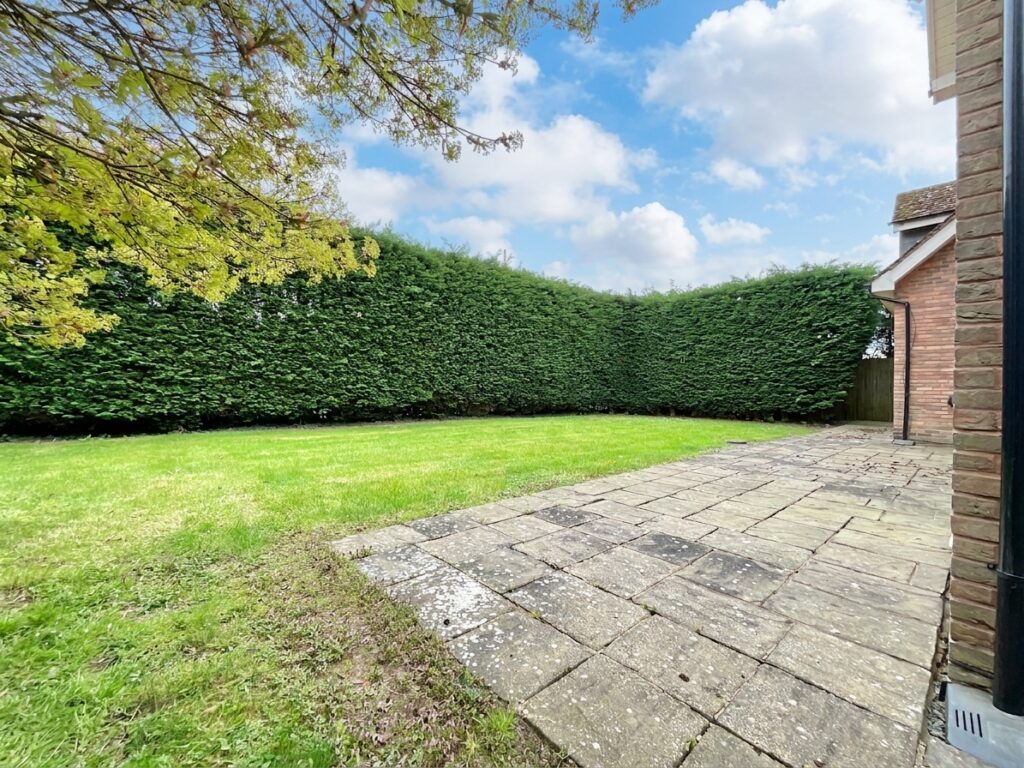 Stafford Road, Knightley, ST20