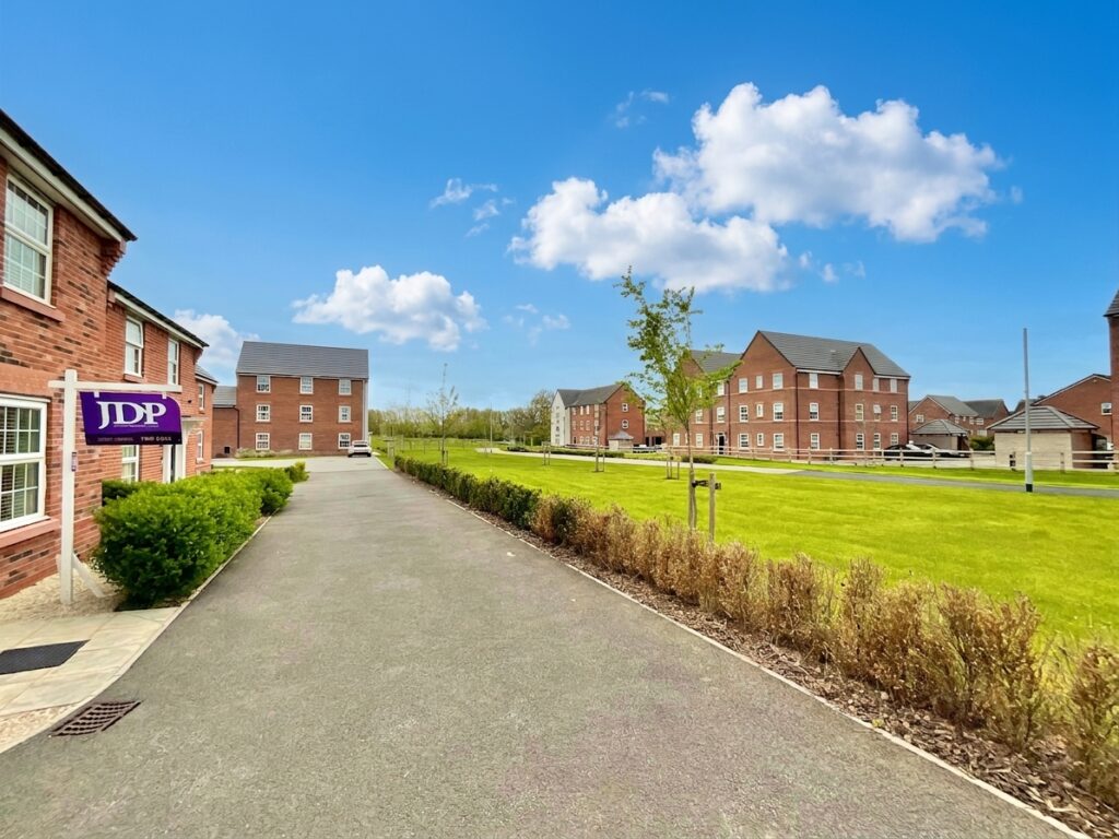 Langport Close, Henhull, CW5